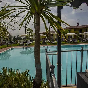 Aparthotel Karina Moniga del Garda